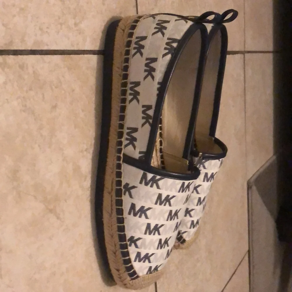 Michael Kors Espadrilles - Picture 2 of 12